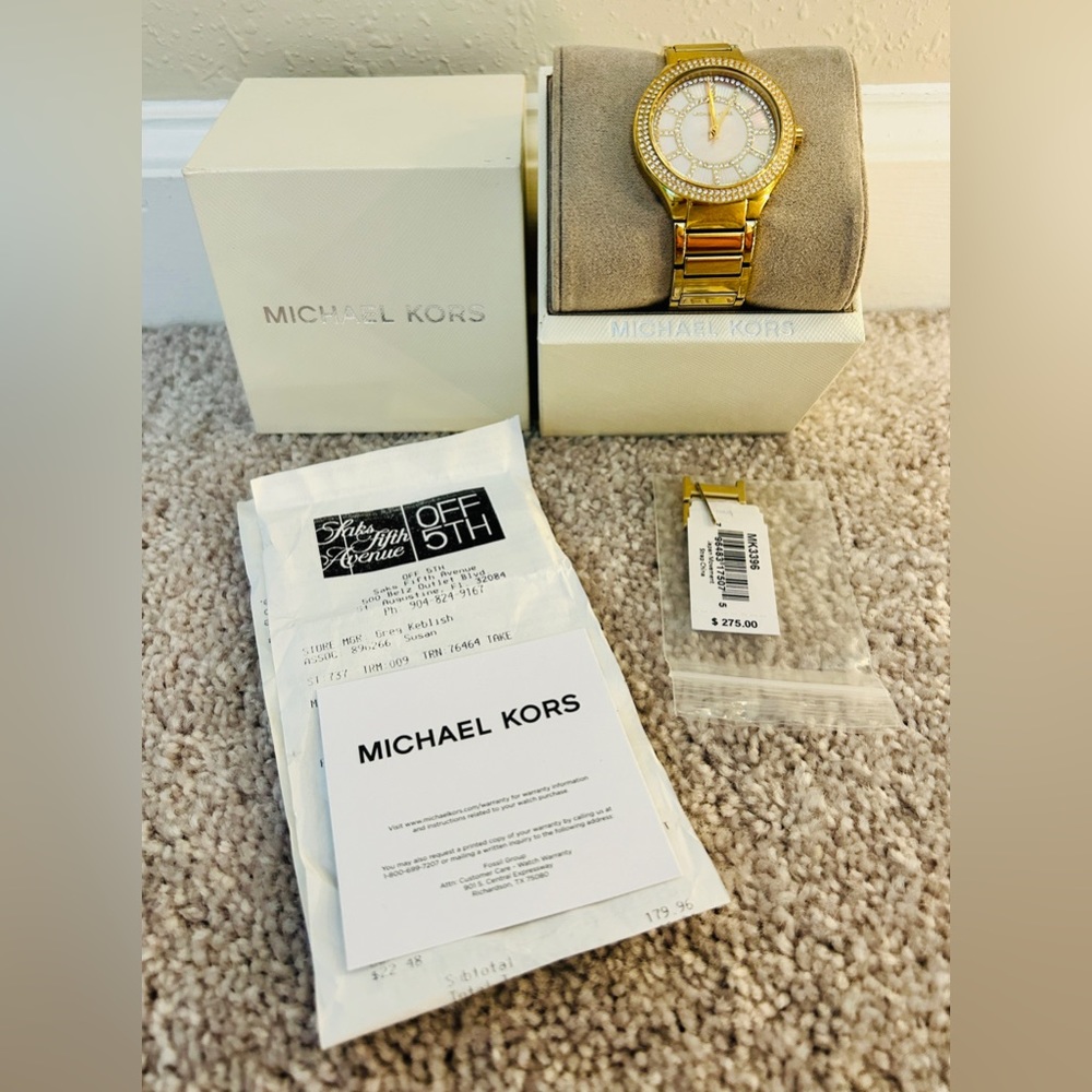 ⚜️MICHAEL KORS⚜️ Gold watch w/TAG, RECEIPT, BOX